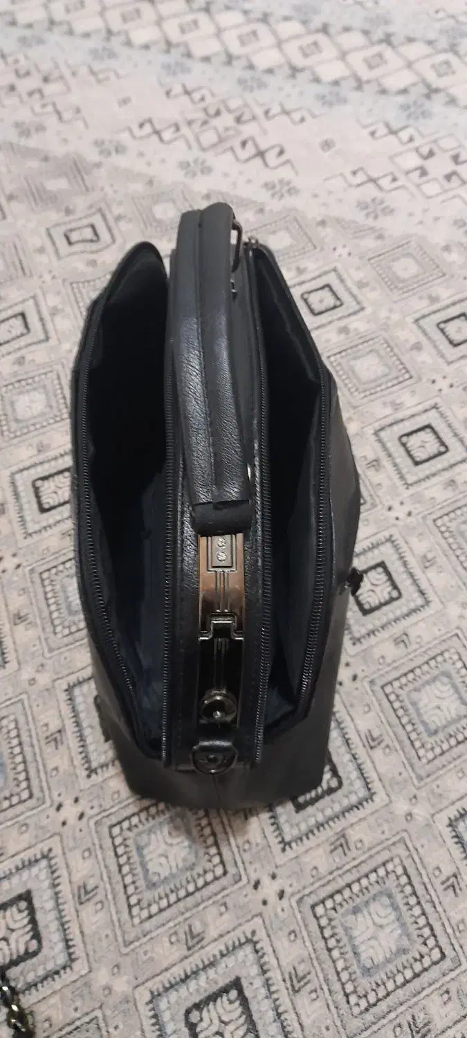 دوعدد کیف|کیف، کفش، کمربند|همدان, |دیوار