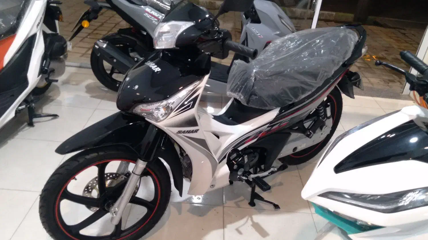 بی کلاچ سحر ۱۳۵ صفر خشک|موتورسیکلت|رفسنجان, |دیوار