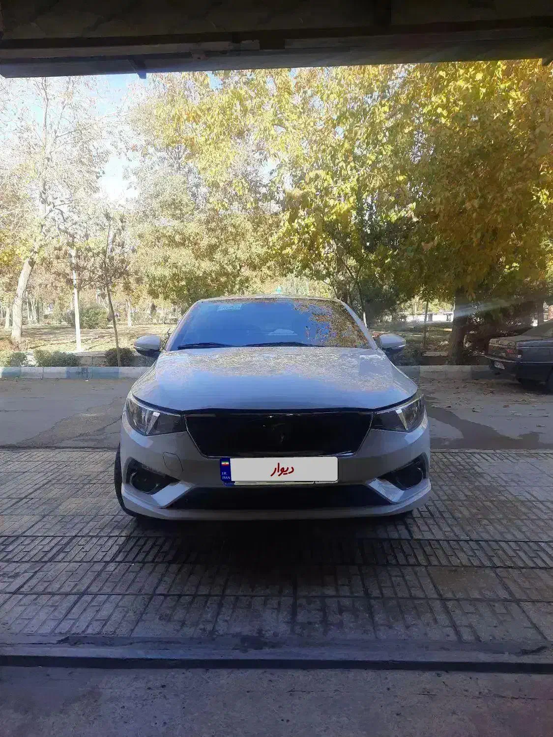 تارا ۶ دنده دستی|خودرو سواری و وانت|اصفهان, خانه اصفهان|دیوار