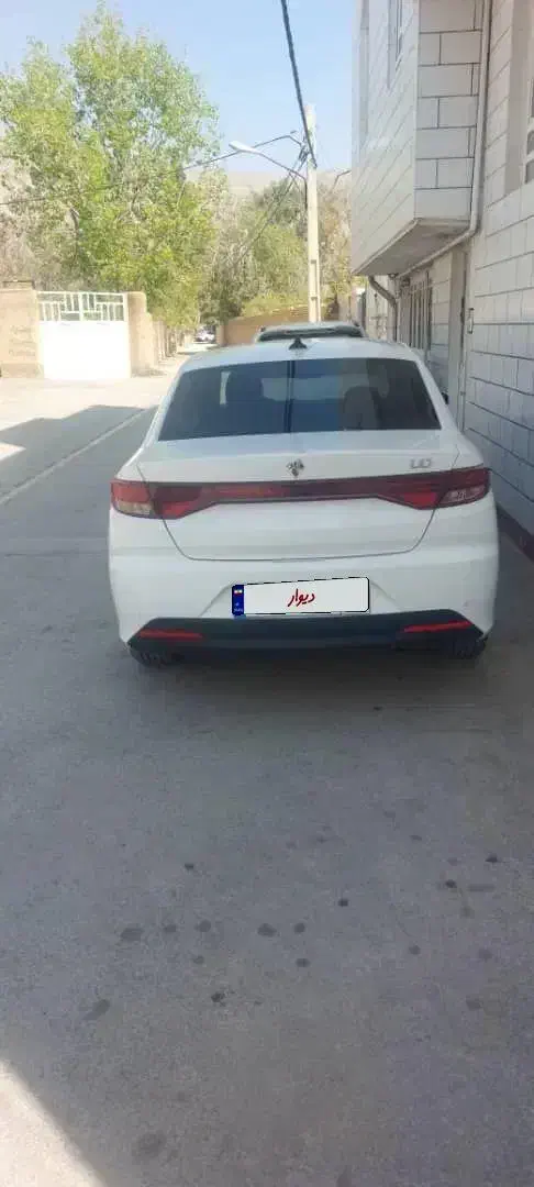 تاراا اتومات وی ۴  ۱۴۰۳|خودرو سواری و وانت|آباده, |دیوار