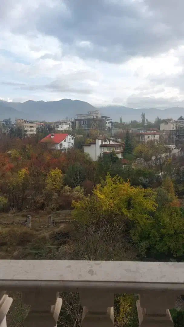 اجاره آپارتمان ۱۴۰ متری + ۱۰۰ متر تراس مسقف|اجارهٔ آپارتمان|لواسان, |دیوار