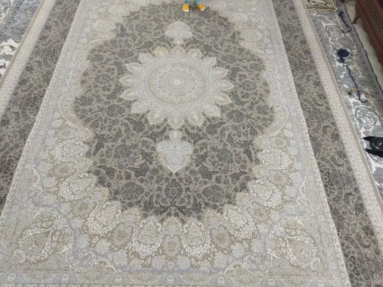 فرش 9متری|فرش|اصفهان, الهیه|دیوار