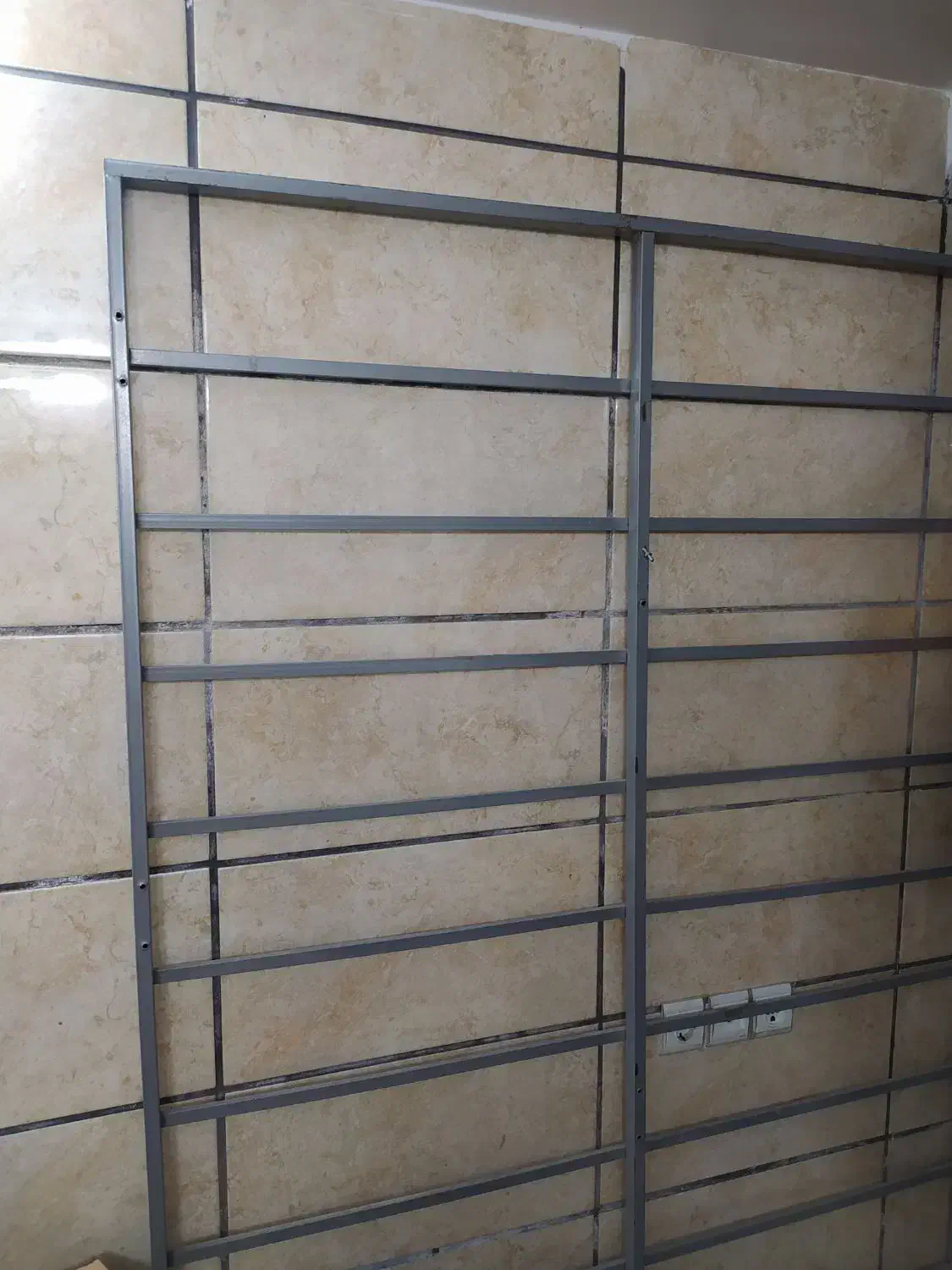 کفی تخت دونفره|تخت و سرویس خواب|کاشان, سال آباد|دیوار