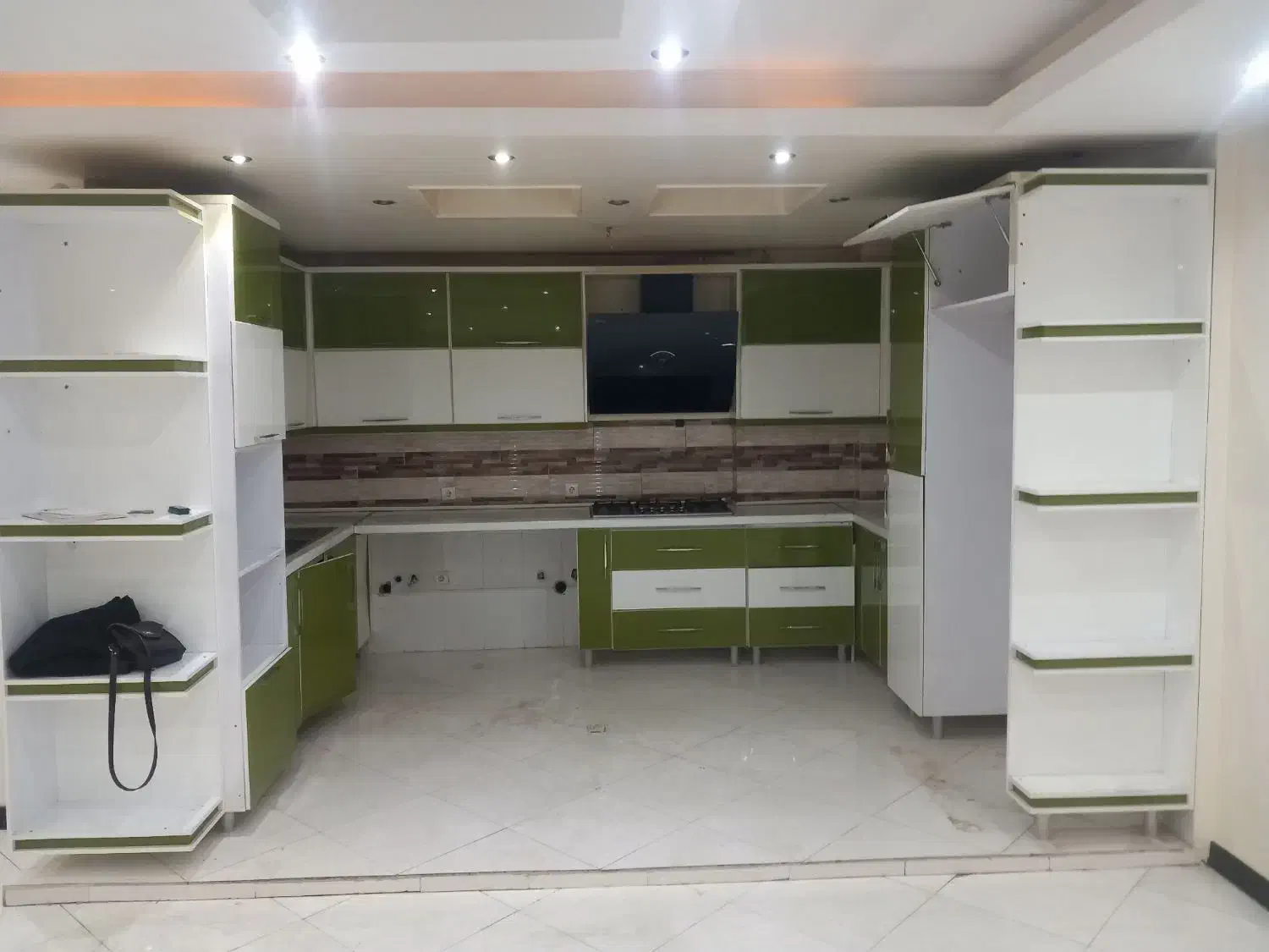 کابینت هایگلاس|مصالح و تجهیزات ساختمان|فردیس, شهرک سپاه|دیوار