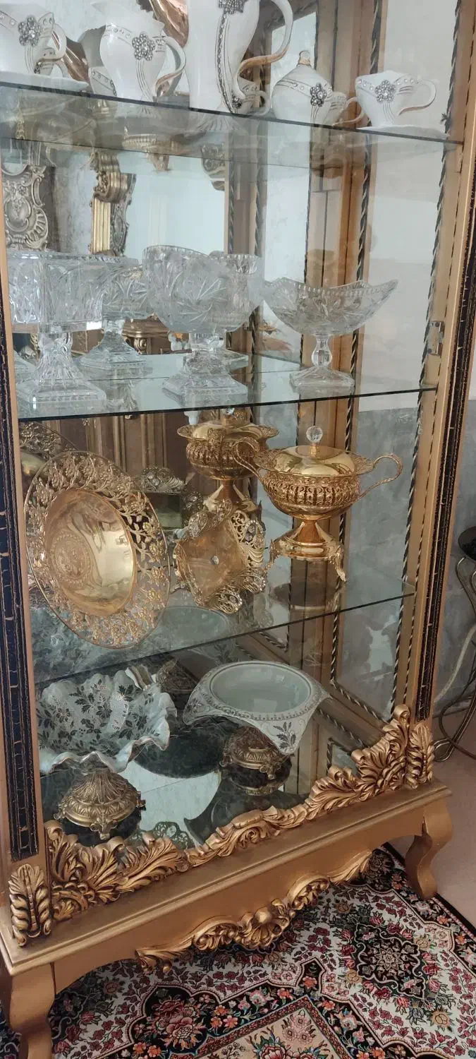 گنجه طلایی|بوفه، ویترین، کنسول|قائن, |دیوار