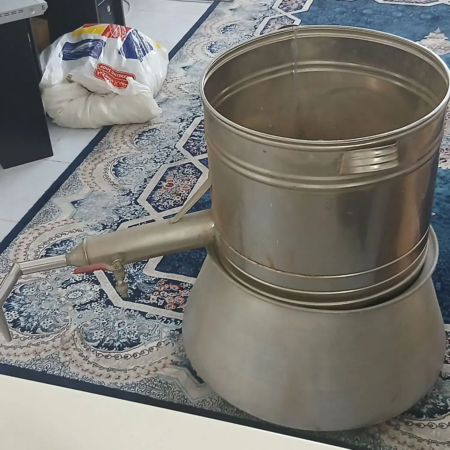 گلاب گیر|ظروف پخت‌وپز|تبریز, |دیوار