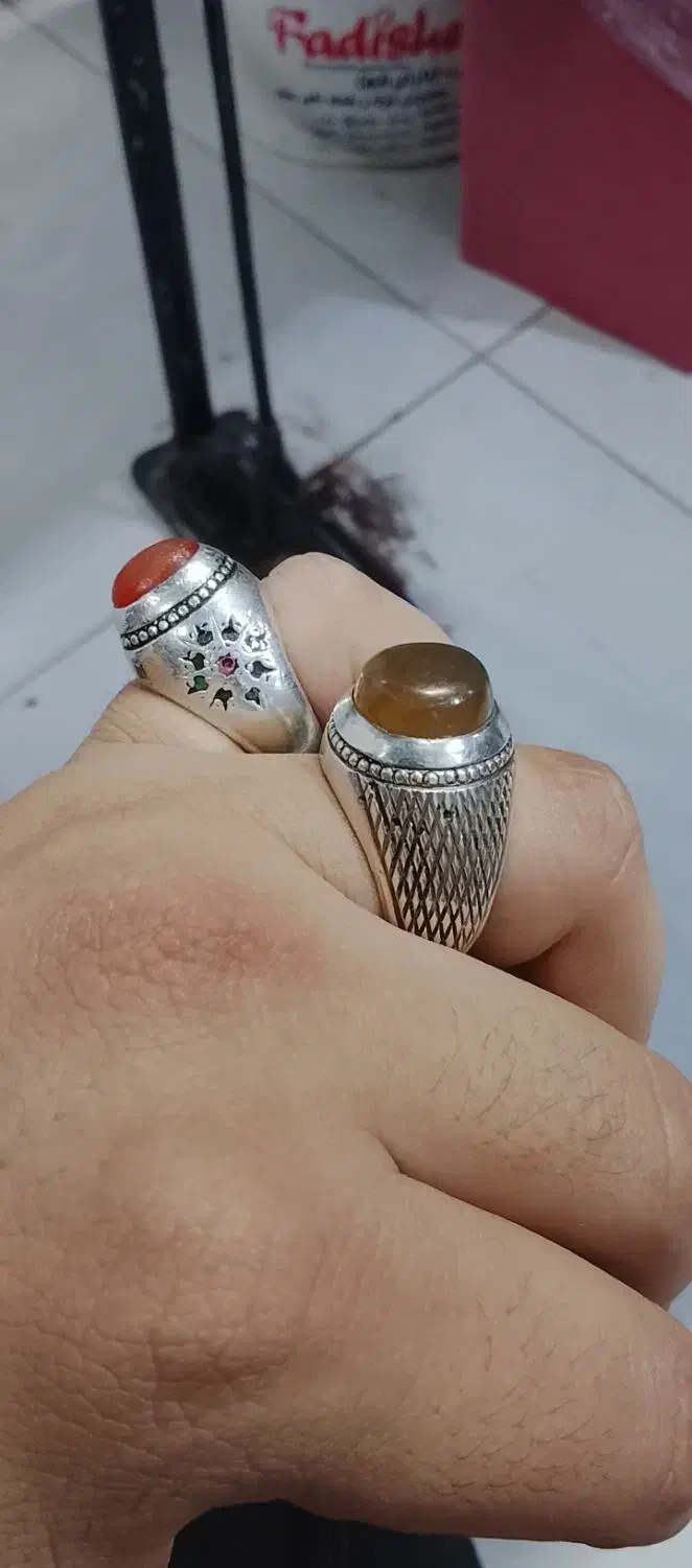 عقیق تراشدار|جواهرات|مشهد, کارمندان دوم|دیوار