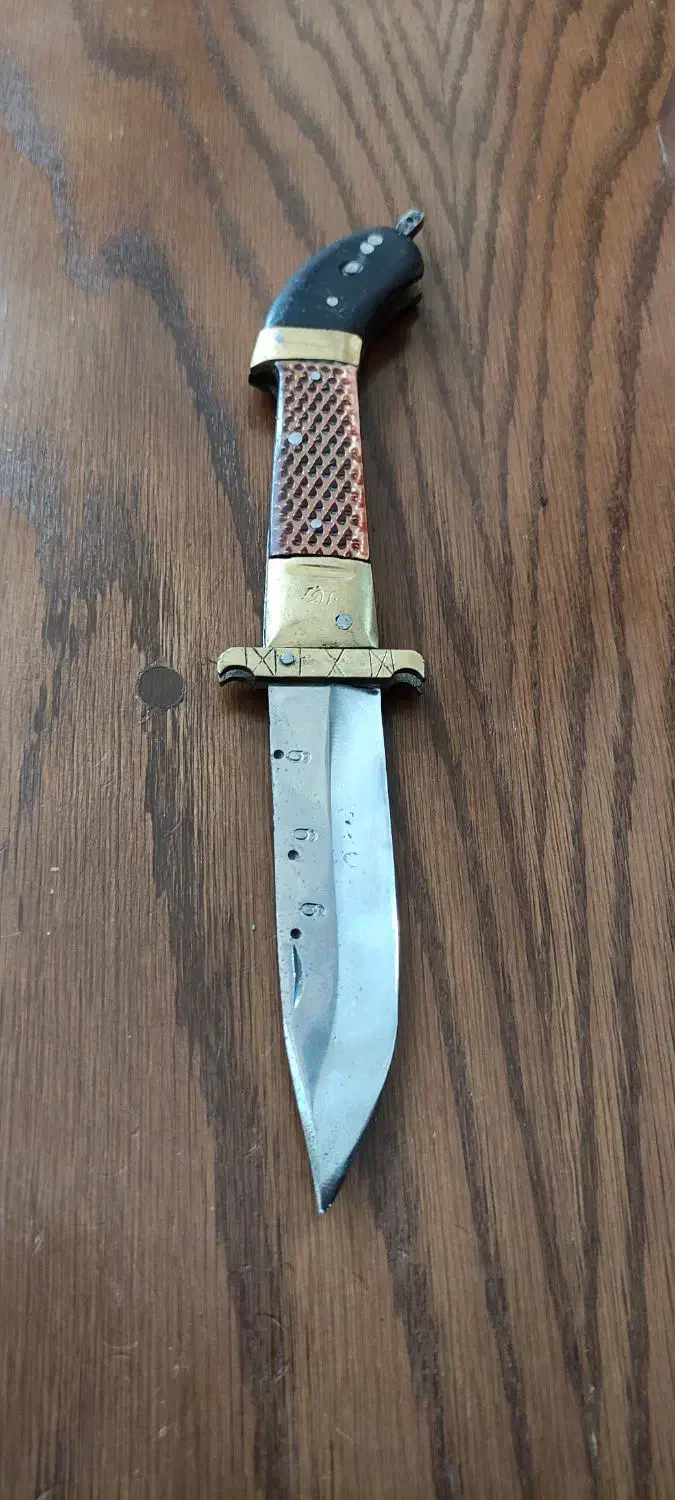 چاقو دنده ای|کلکسیون اشیاء عتیقه|زنجان, |دیوار