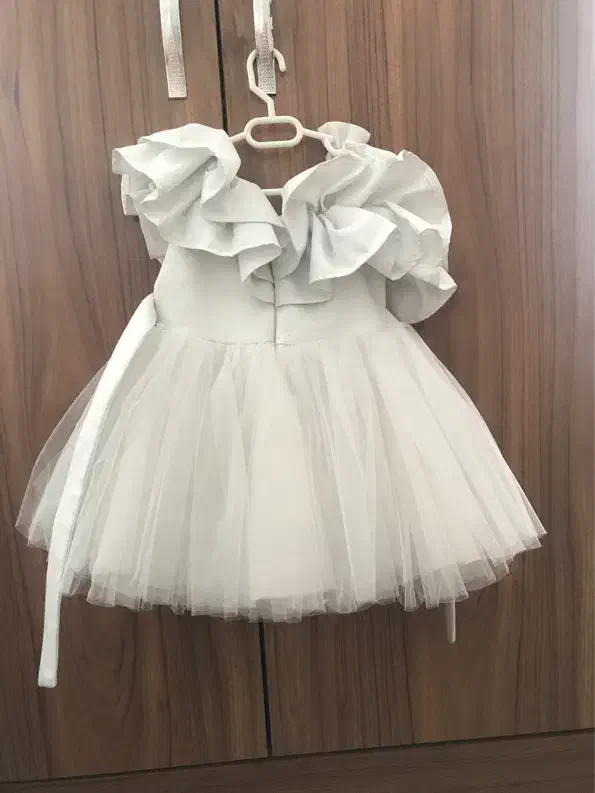 لباس و کفش مجلسی بچگانه|کفش و لباس بچه|فولادشهر, A3|دیوار