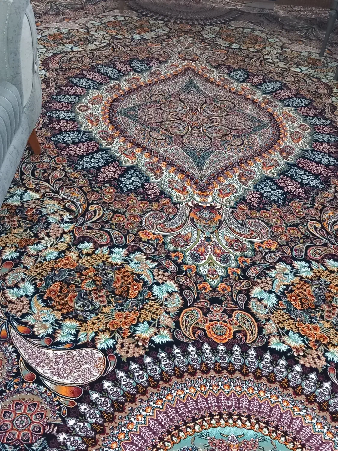 سلام فرش۱۲متری درحدنوپازیادنخورده بفروش میرسد|فرش|فولادشهر, B1|دیوار