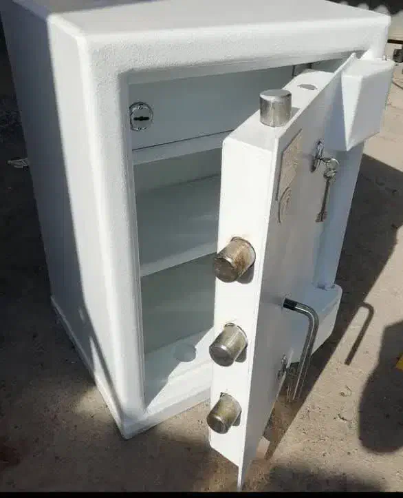 گاوصندوق ایران کاوه خرم گنج بان گنجینه|ابزارآلات|اسلامشهر, شهرک واوان|دیوار