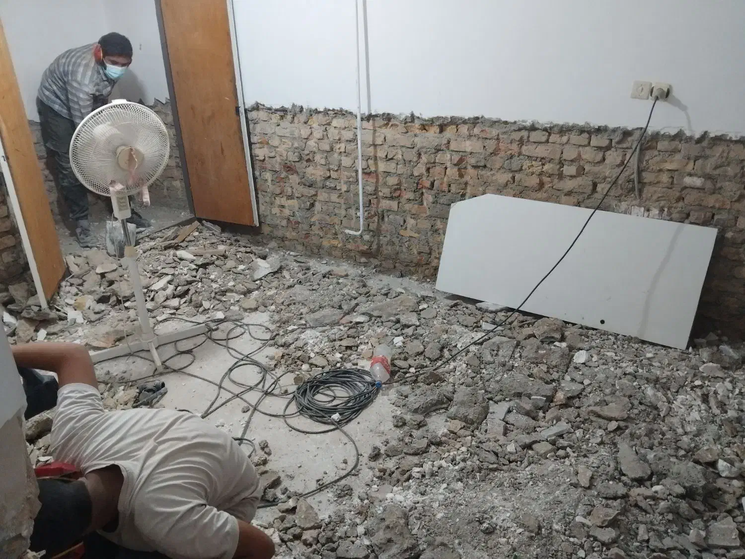 تخریب تخریب کاری سوراخکاری پیکور|خدمات پیشه و مهارت|کردکوی, |دیوار