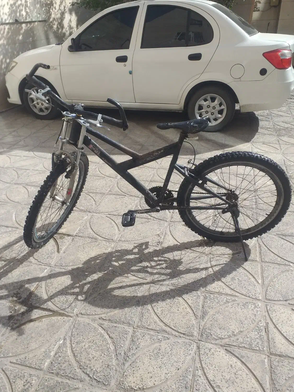 دوچرخه سایز 24 تنه بزرگ فروش فوری پول لازمم|دوچرخه، اسکیت، اسکوتر|باقرشهر, |دیوار