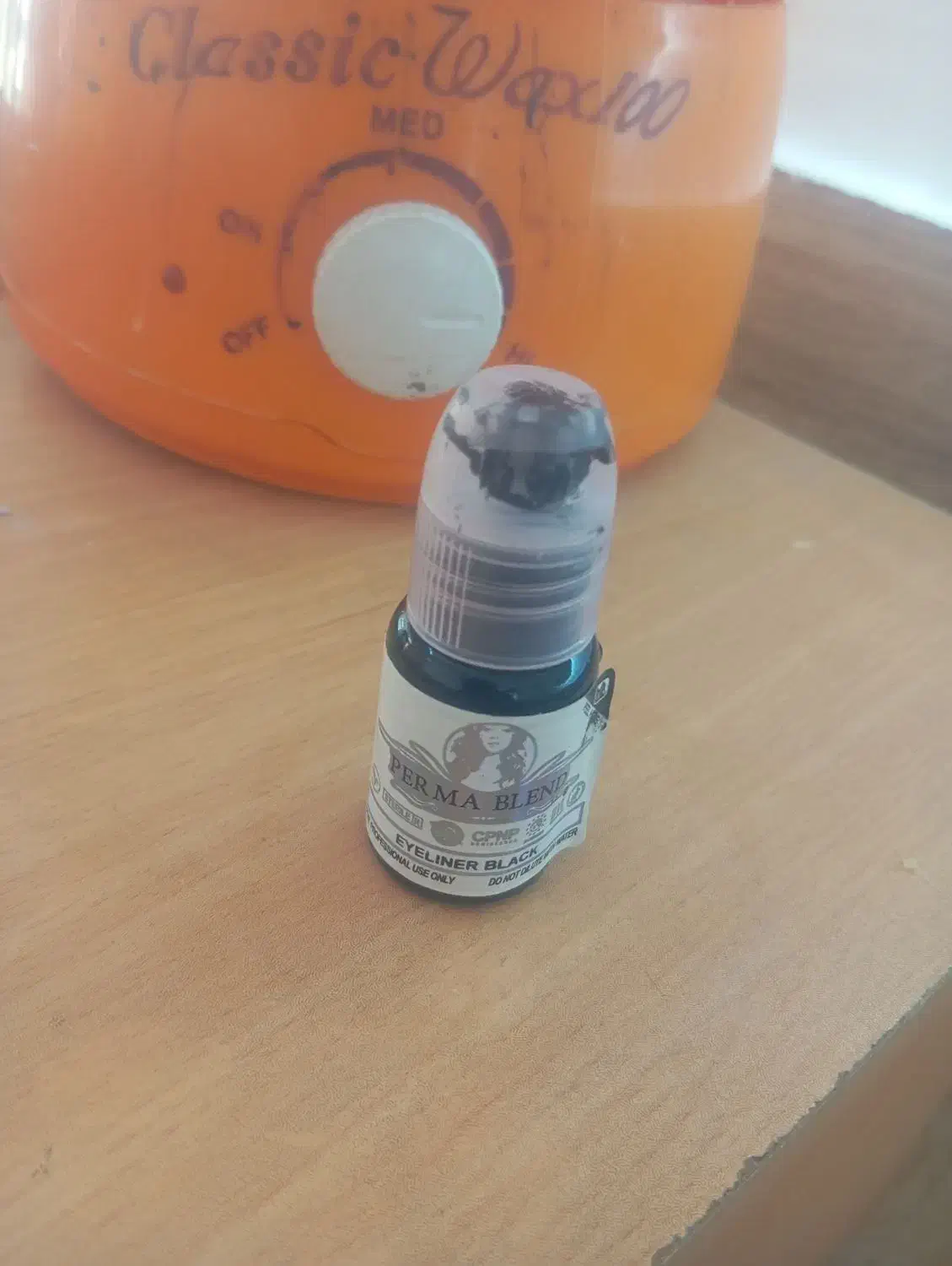 فروش رنگ پرما اصل آمریکا برای خط چشم|آرایشی، بهداشتی، درمانی|میاندوآب, |دیوار