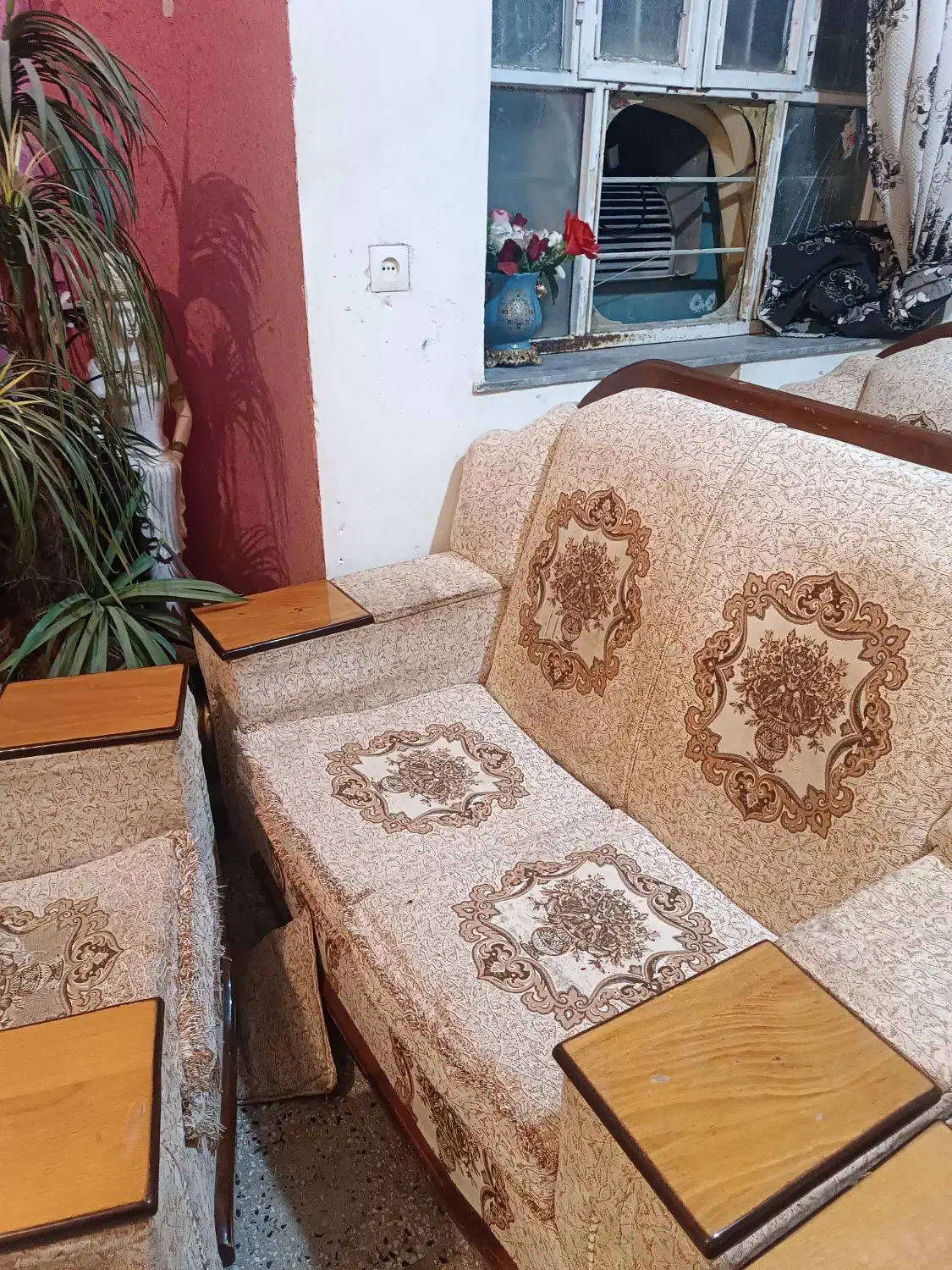 مبل هفت نفره سالطنتی|مبلمان خانگی و میز عسلی|ایذه, |دیوار