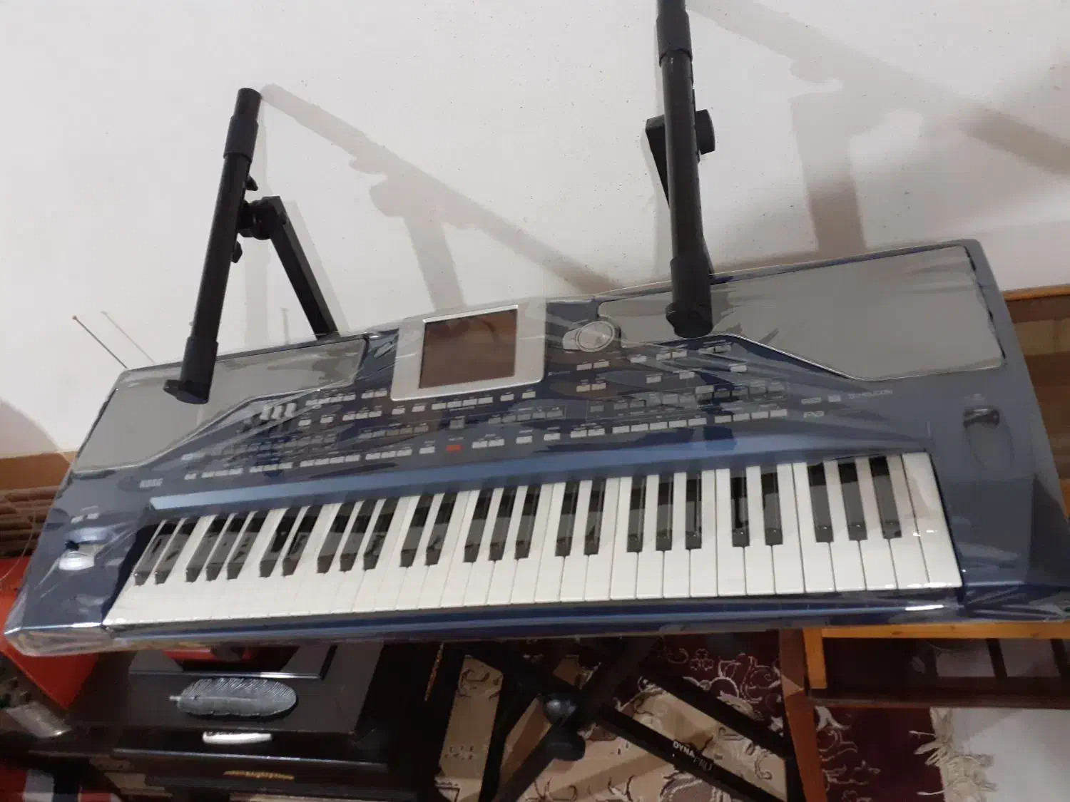 ارگ|پیانو، کیبورد، آکاردئون|ساری, |دیوار