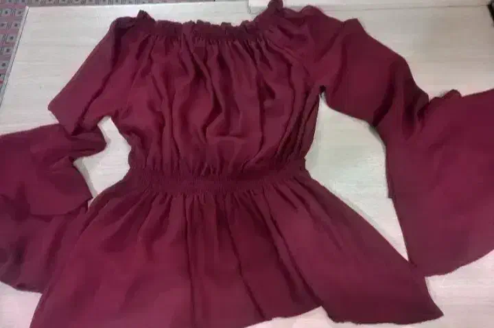 شومیز|لباس|قم, نیروگاه|دیوار