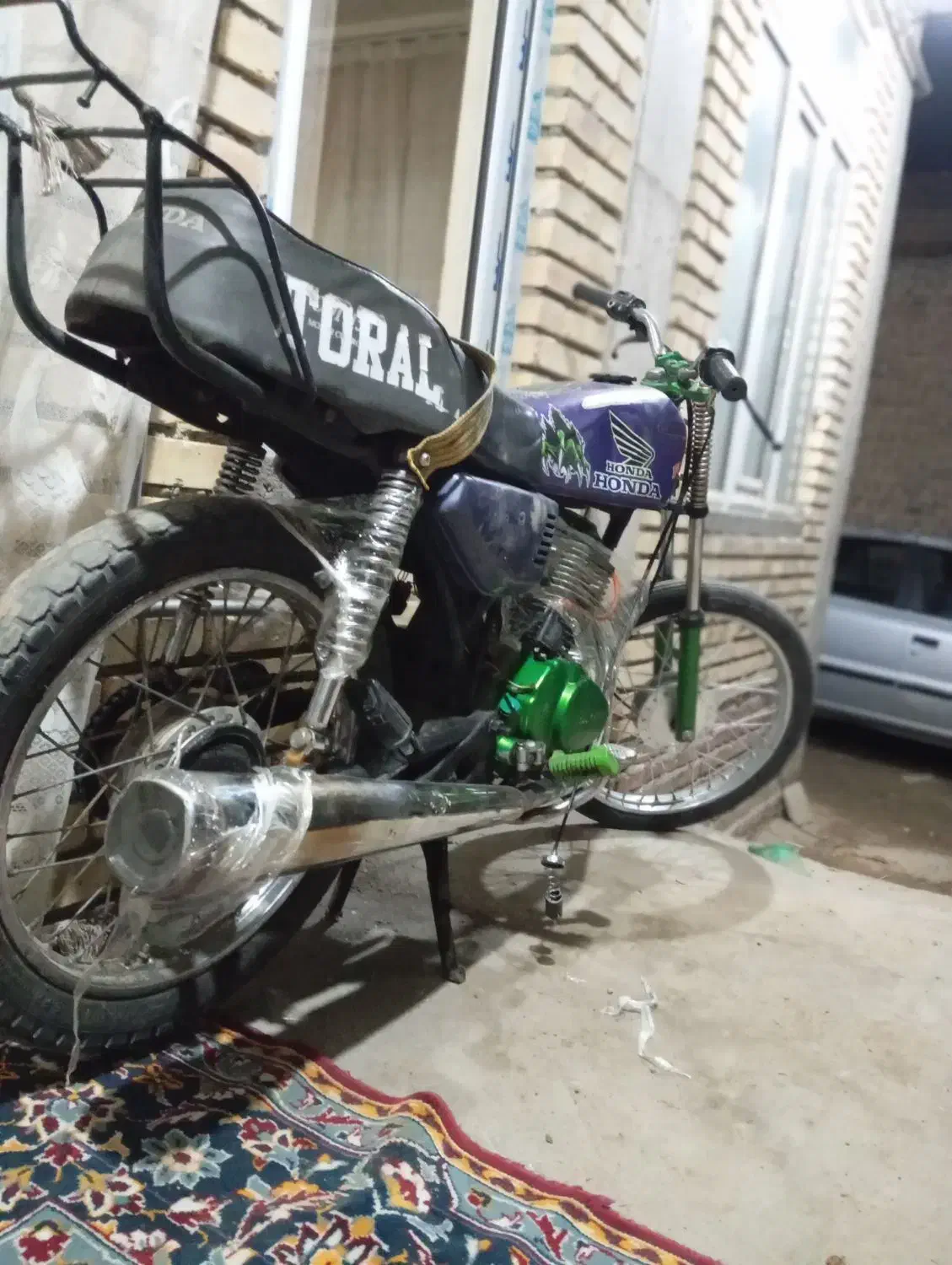 بدون حرف|موتورسیکلت|بکتاش, |دیوار