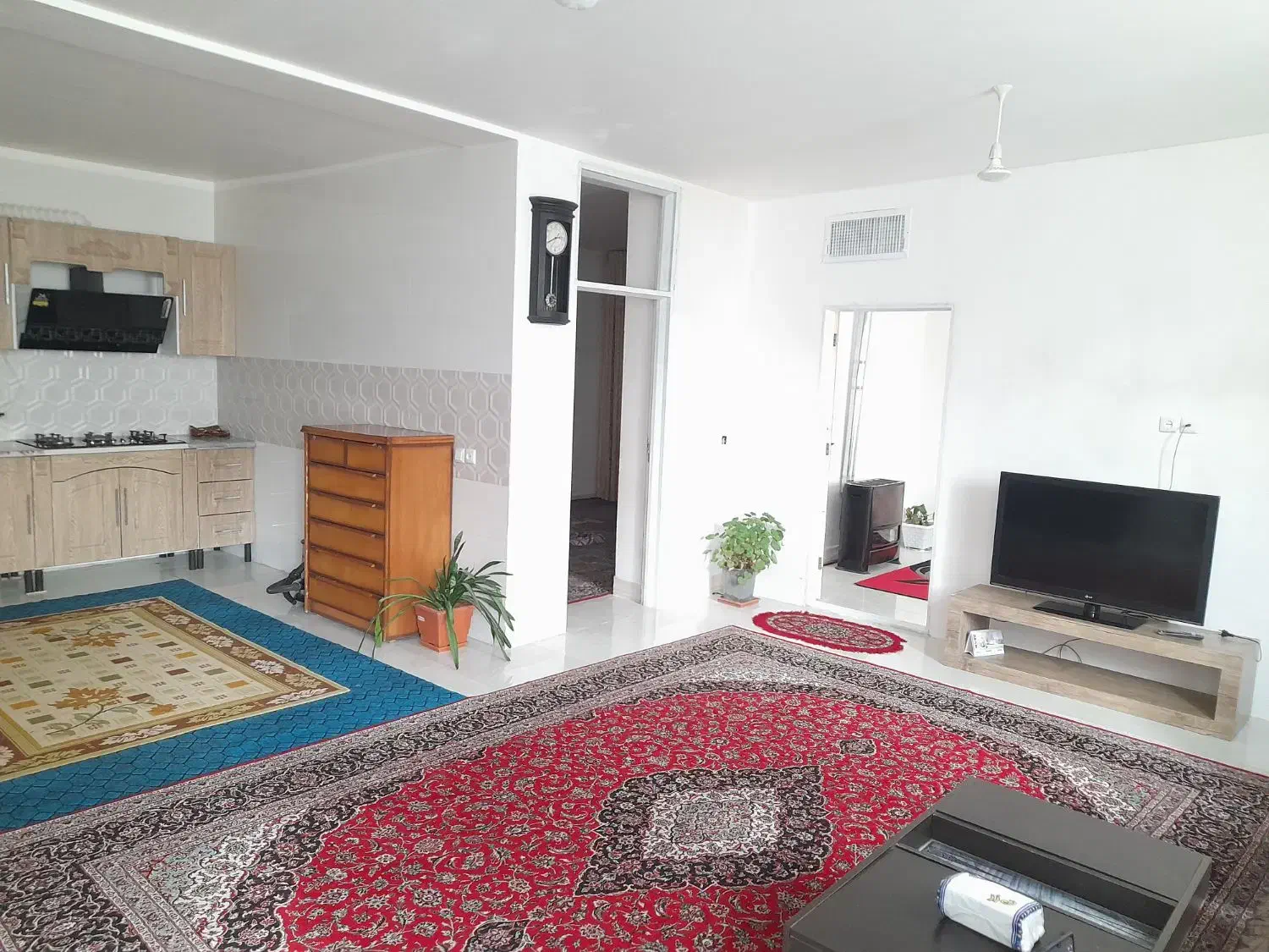 ویلا|اجارهٔ کوتاه‌مدت ویلا و باغ|الیگودرز, |دیوار