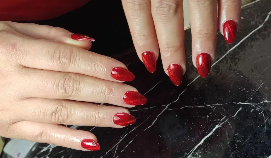 کاشت ناخن دست و پا با قیمت مناسب در آستانه اشرفیه|خدمات آرایشگری و زیبایی|آستانه اشرفیه, |دیوار