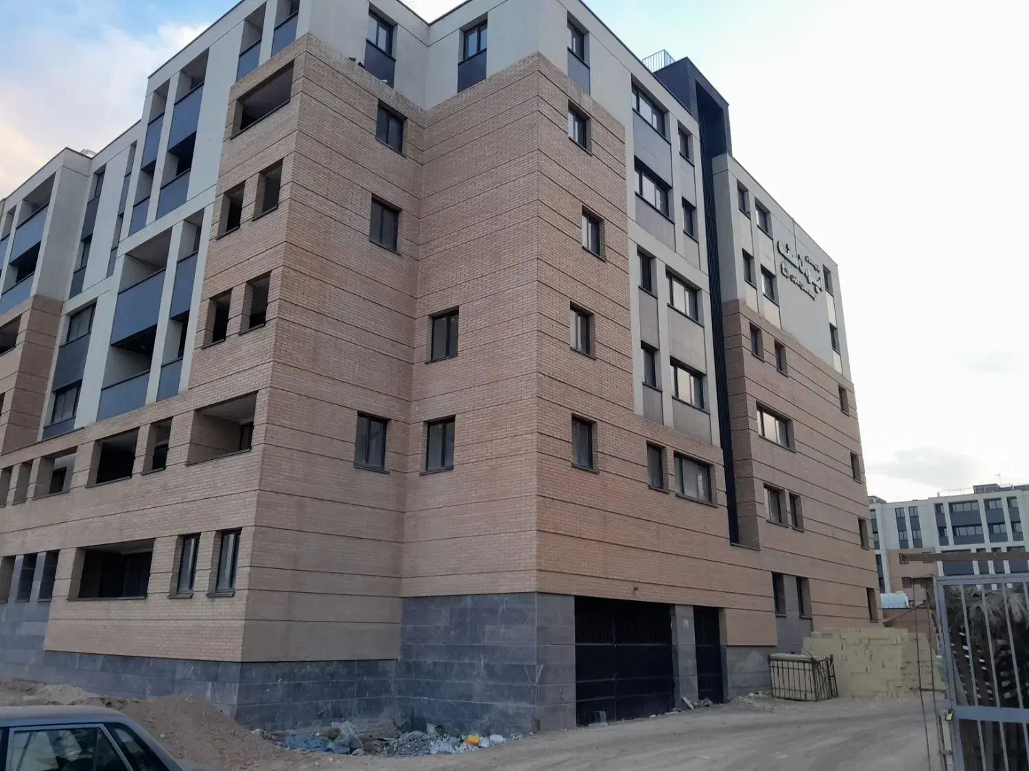 فروش فوری آپارتمان گل نرگس ارتش (ایوان صفه توسعه)|فروش آپارتمان|اصفهان, شهرک گل نرگس|دیوار