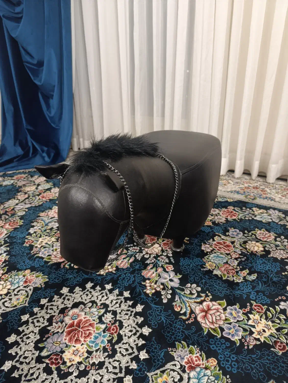 پاف|صندلی و نیمکت|پردیس, فاز ۴|دیوار