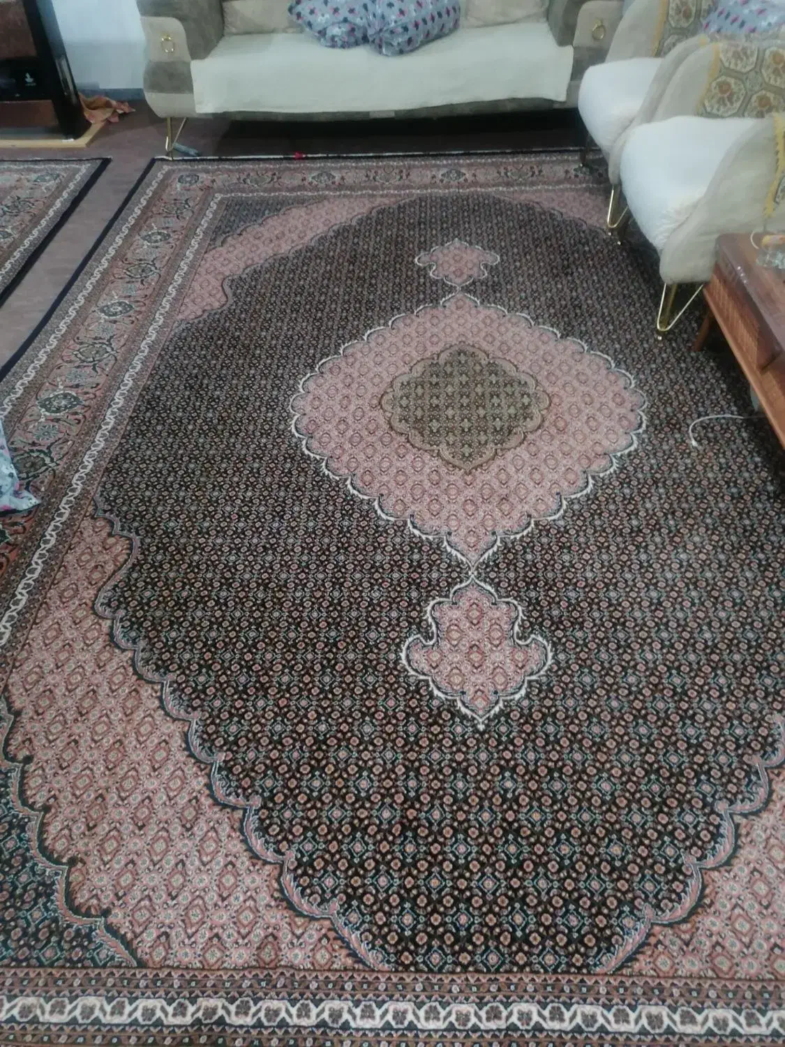 فرش ریزه ماهی|فرش|اردبیل, |دیوار