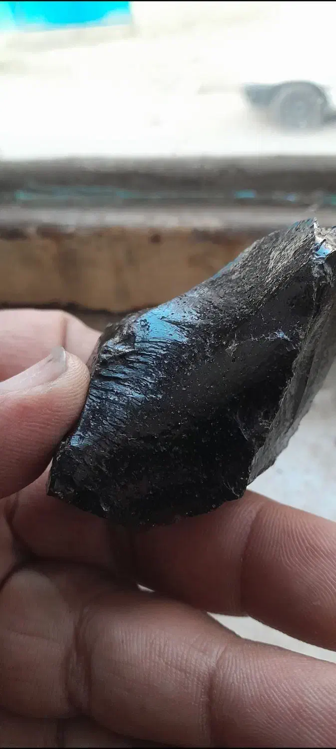 سنگ ابسیدین|کلکسیون اشیاء عتیقه|چناران, |دیوار