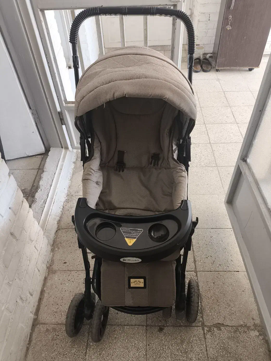 اسباب و اثاث بچه(صندلی غذا و کالسکه)|اسباب و اثاث بچه|اهواز, زیتون کارمندی|دیوار