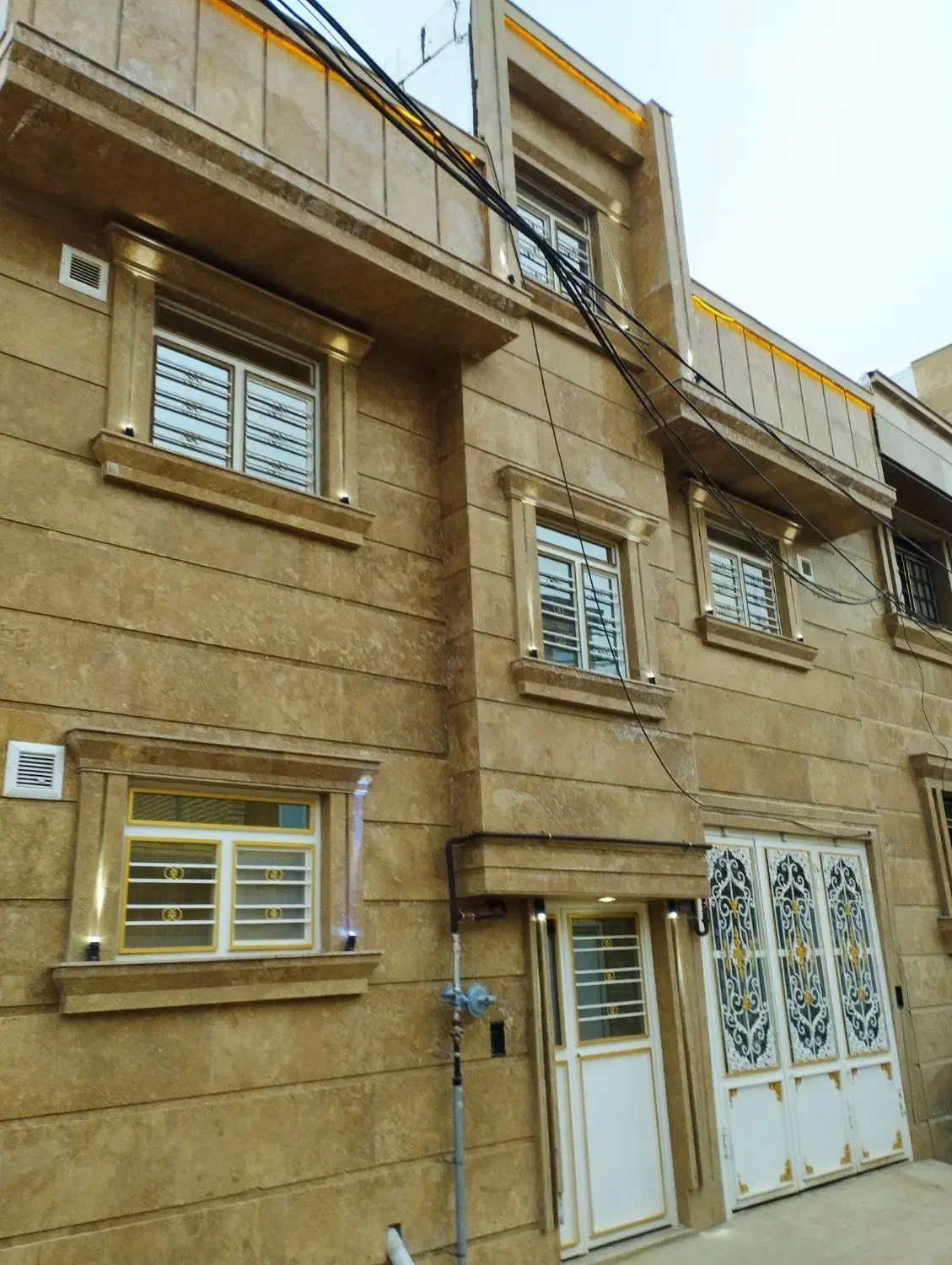 منزل ویلایی شاپورجان زیر قیمت|فروش خانه و ویلا|شیراز, بهارستان|دیوار