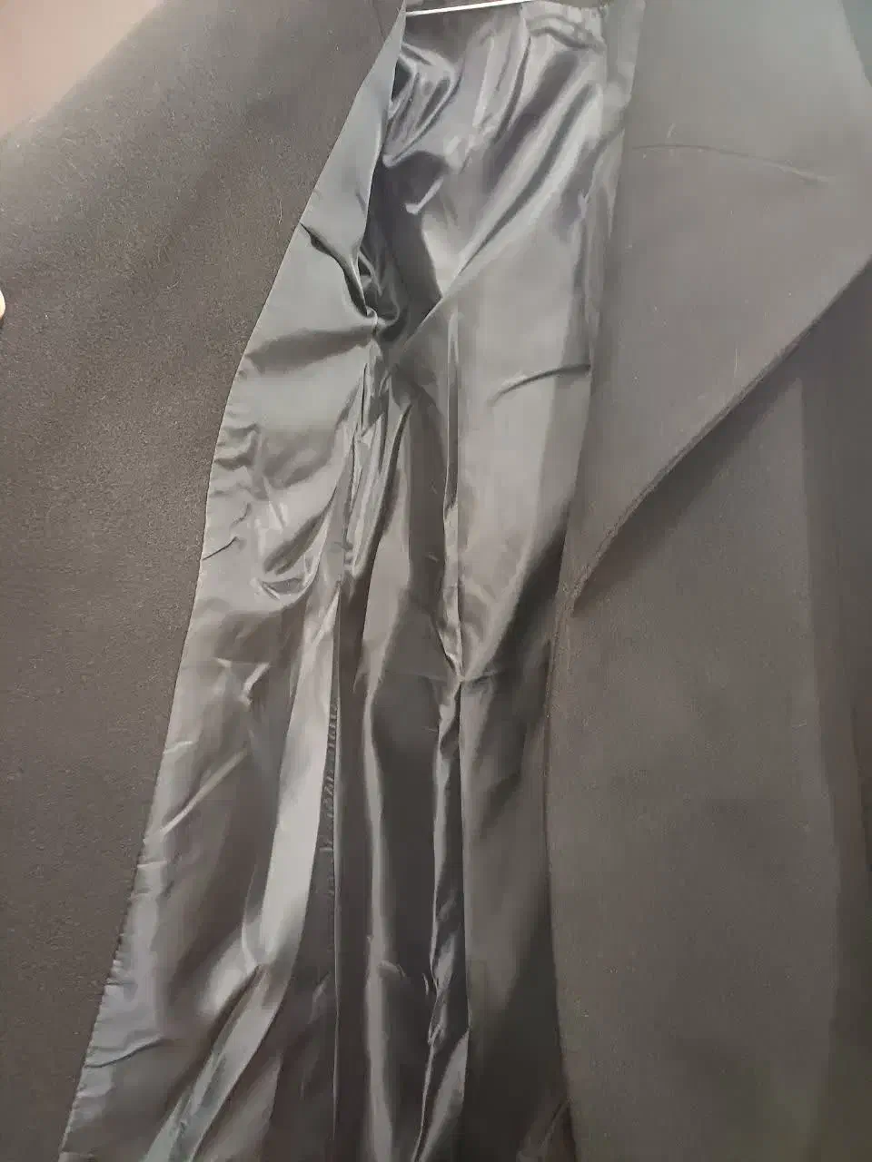 پالتو|لباس|قم, حکمت شمالی|دیوار