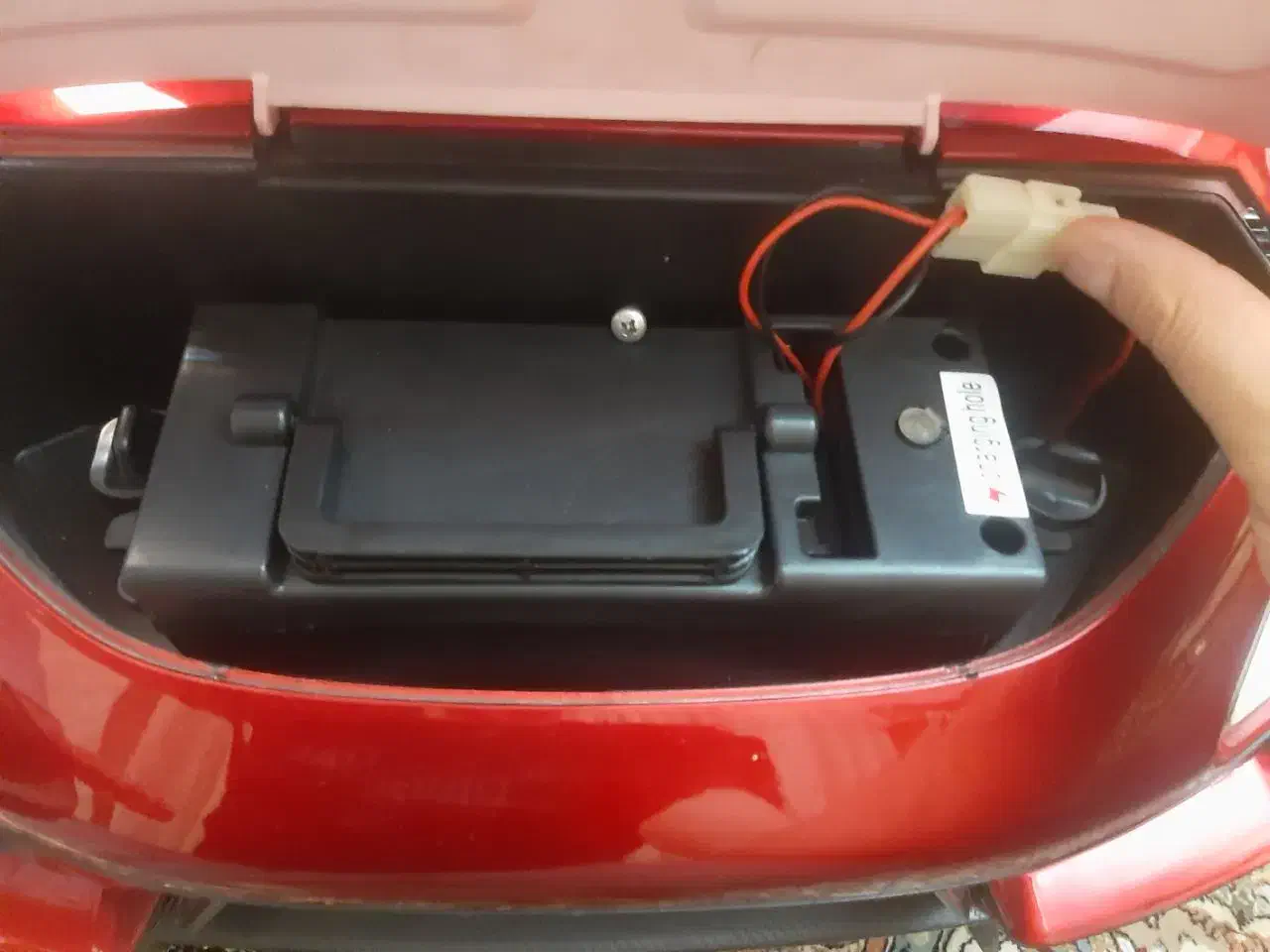 ماشین شارژی|اسباببازی|رشت, گلسار|دیوار