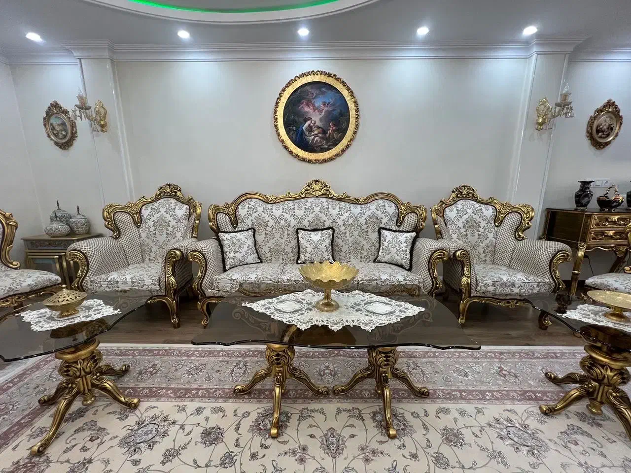 مبل سلطنتی|مبلمان خانگی و میز عسلی|تهران, والفجر (افسریه)|دیوار