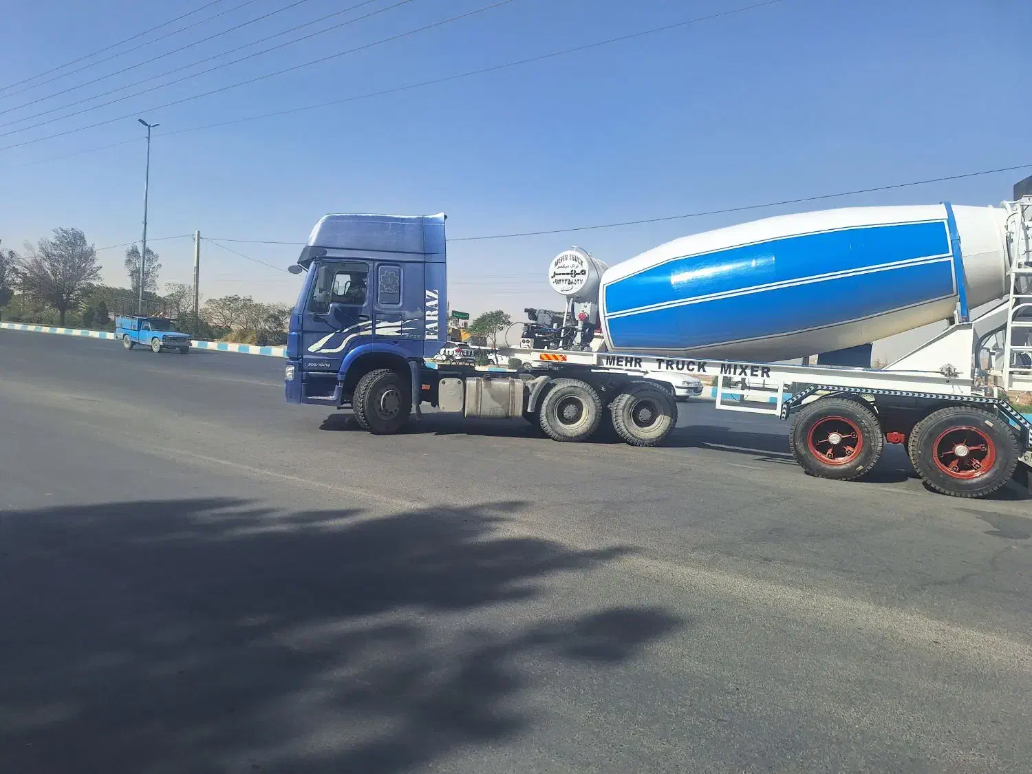 میکسر و تریلی میکسر|ماشینآلات صنعتی|رباطکریم, رباطکریم|دیوار