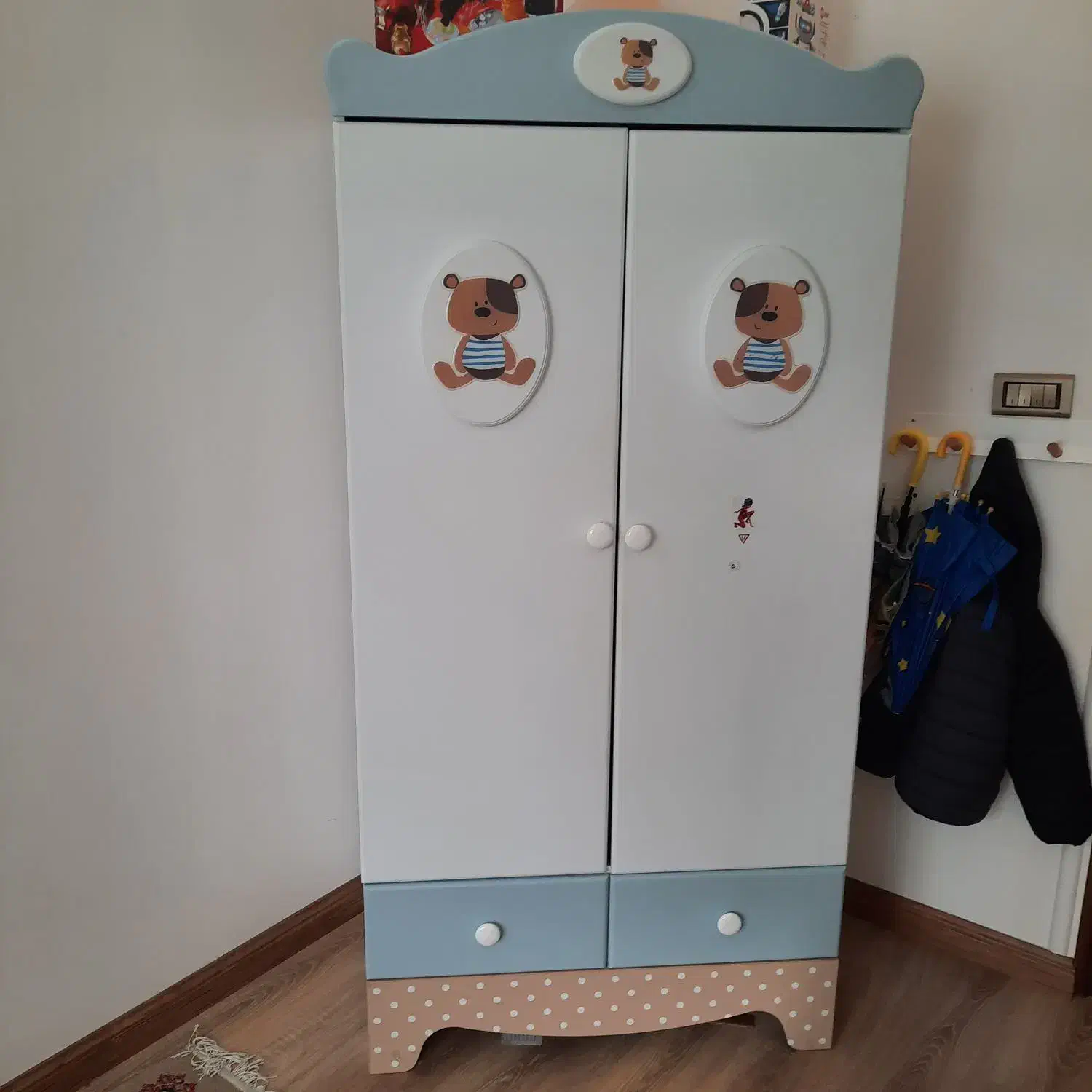 تخت دو‌منظوره کودک و نوجوان آپادانا + کمد لباس|تخت و سرویس خواب|لاهیجان, گلستان|دیوار