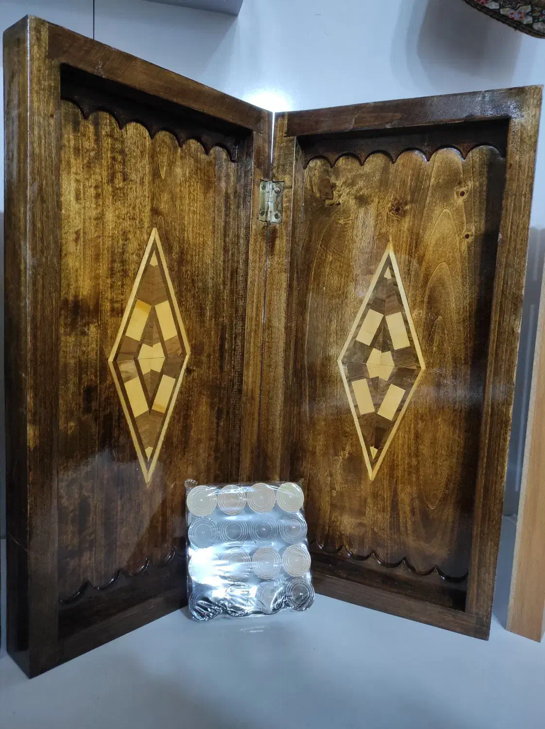 تخته نرد دست ساز آکبند (فقط دو عدد باقیمانده)|اسباب‌‌بازی|اهواز, زیتون کارمندی|دیوار