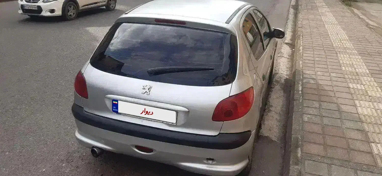 ۲۰۶ مدل ۸۲ کم رنگ سالم|خودرو سواری و وانت|رشت, کوی مهر|دیوار