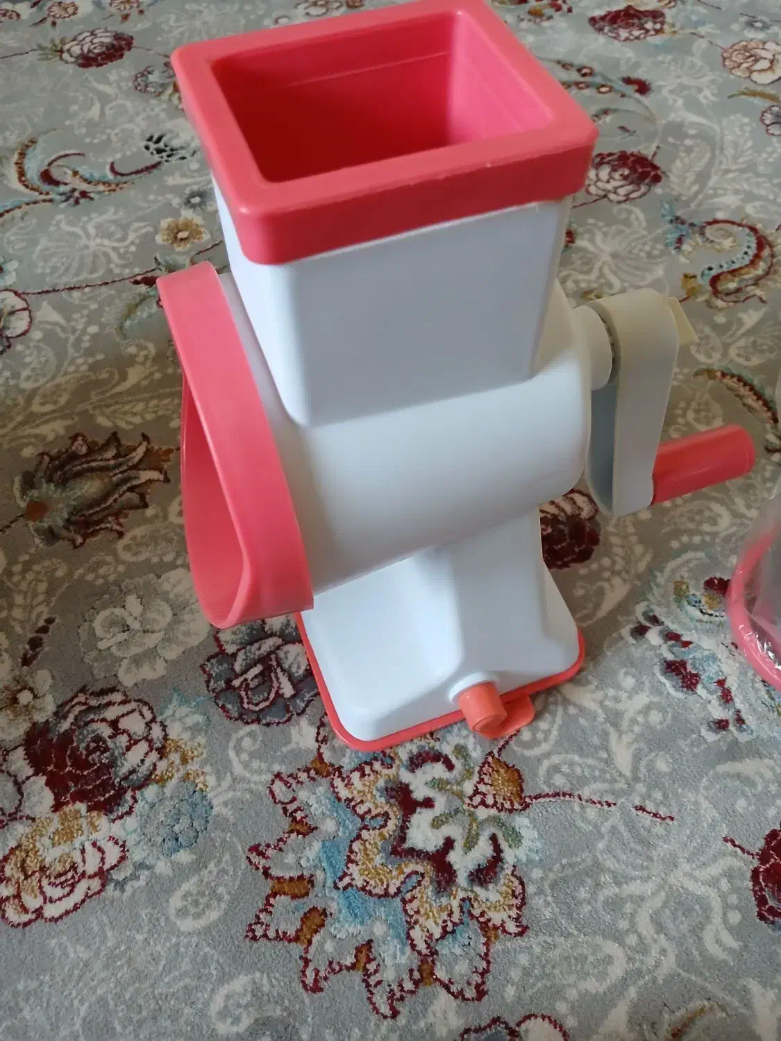 خرد کن چهار رنده دستی|خردکن، آسیاب، غذاساز|گنبد کاووس, |دیوار