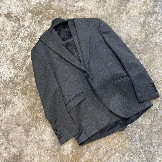 کت و شلوار|لباس|رشت, معلم|دیوار