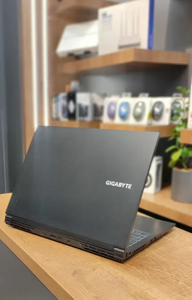 لپتاپ GIGABYTE|رایانه همراه|شیراز, ملاصدرا|دیوار