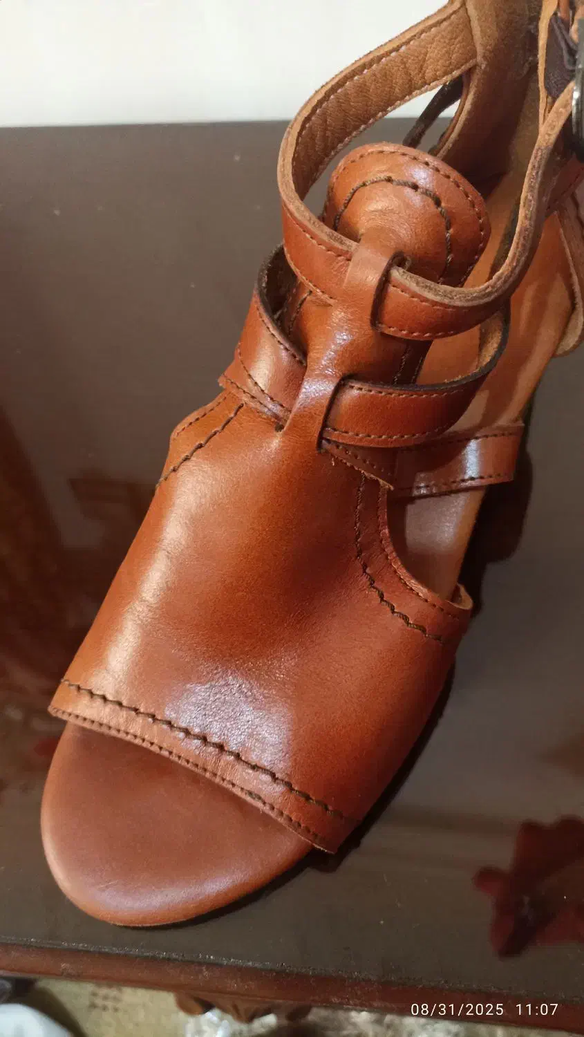 صندل چرم زنانه ،رنگ عسلی،سایز۳۸|کیف، کفش، کمربند|رشت, پل تالشان|دیوار
