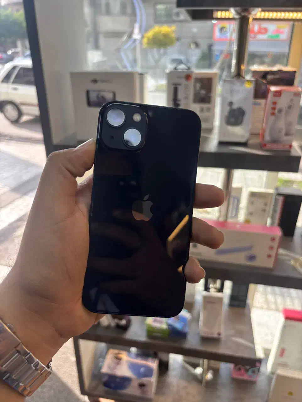 آیفون ۱۳ نرمال ۱۲۸ مشکی باتری ۹۹ با گارانتی|موبایل|گرگان, |دیوار