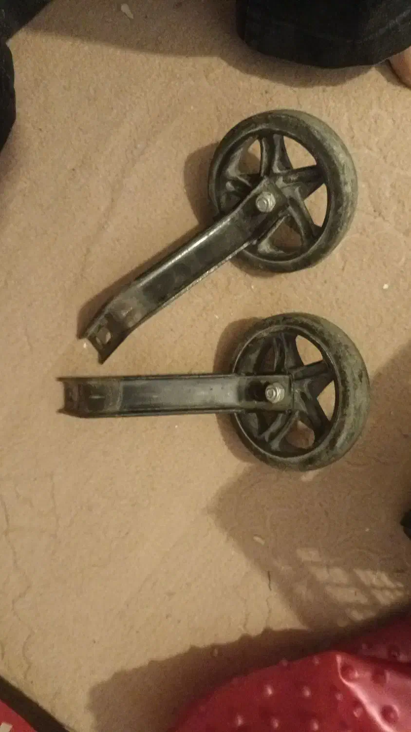 چرخ اسکوتر و چرخ ماشین دیوانه و کمکی|دوچرخه، اسکیت، اسکوتر|اراک, |دیوار