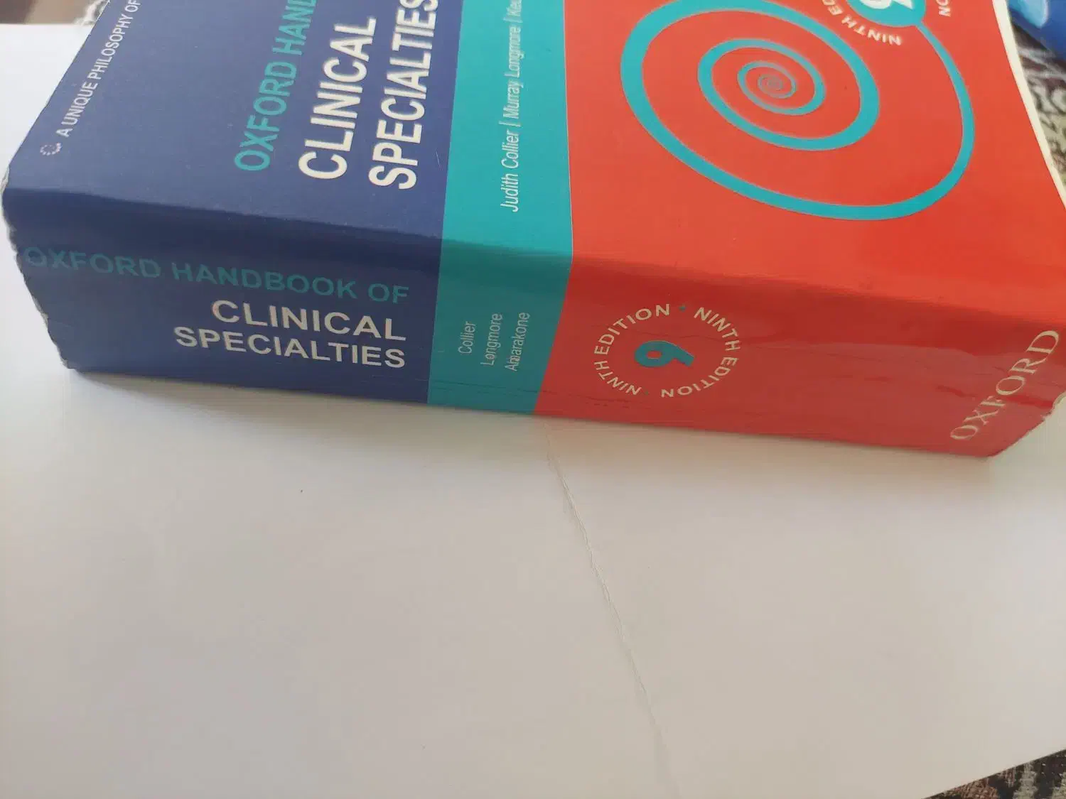 کتاب clinical specialties دانشجویی پزشکی|کتاب و مجله آموزشی|تهران, تجریش|دیوار