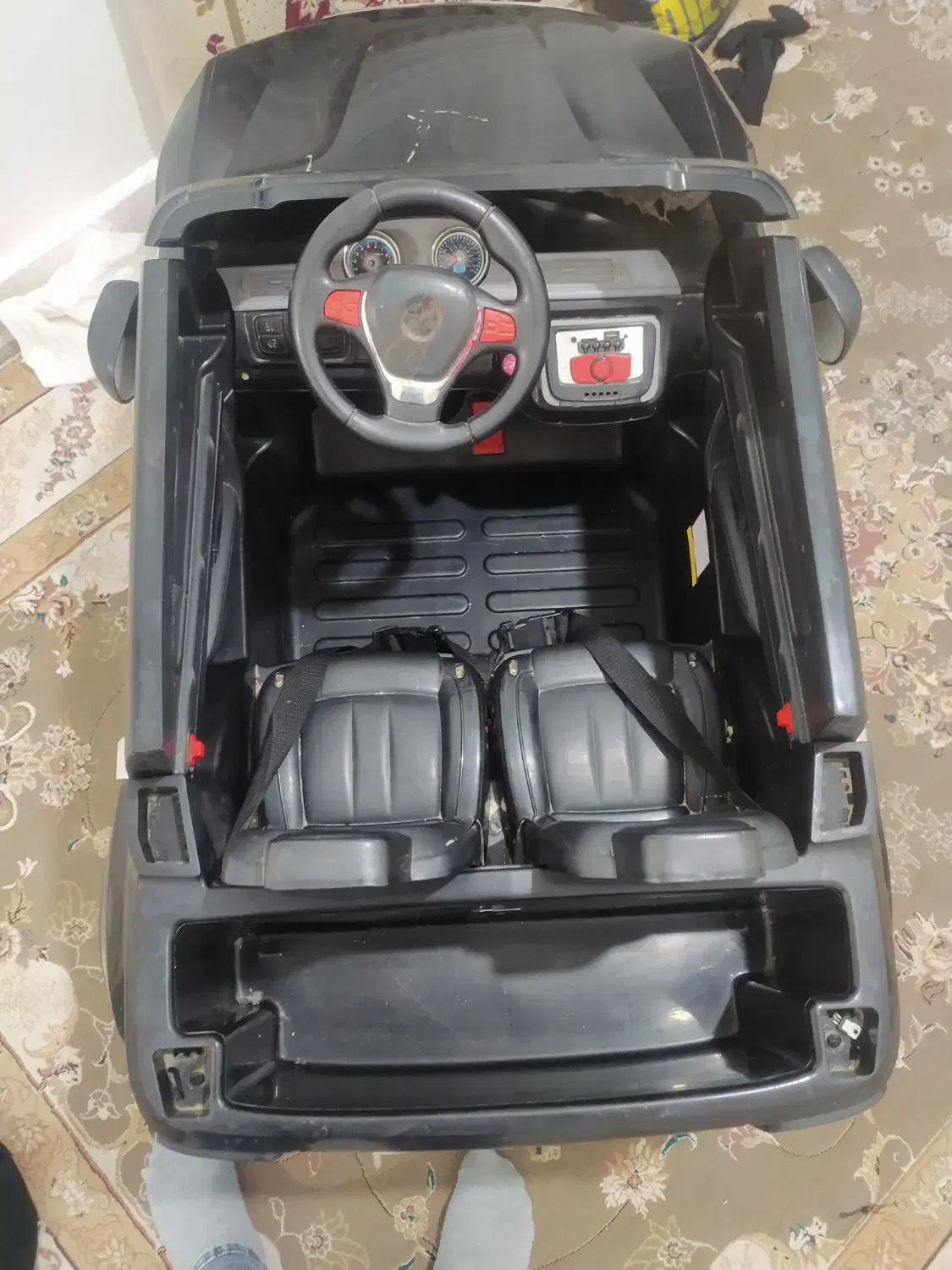 ماشین شارژی در حد نو|اسباب‌بازی بچه|پیرانشهر, |دیوار