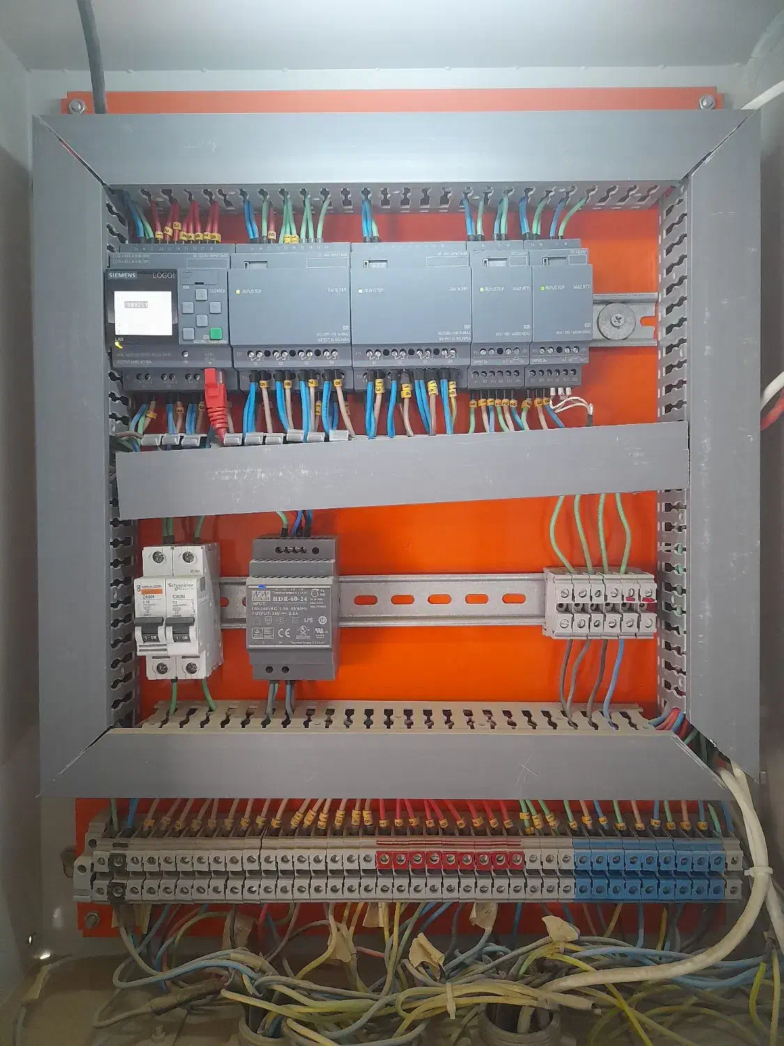 plc کردن سردخانه،چیلر و کنترل از طریق گوشی موبایل|خدمات پیشه و مهارت|مشهد, فردوسی|دیوار