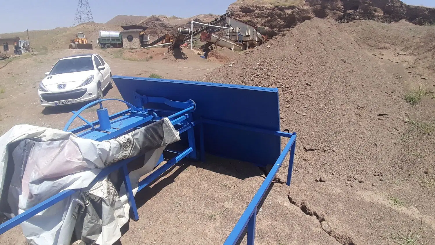 دستگاه بلوک زنی و میز ویبراتور نو برق نخورده|ماشینآلات صنعتی|تهران, یاخجی آباد|دیوار