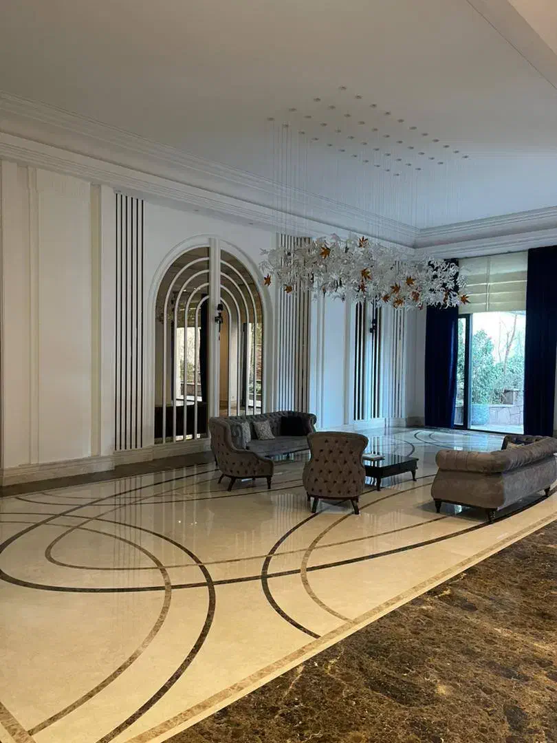 ۱۸۰ متر / نوساز/ ۲ پارکینگ