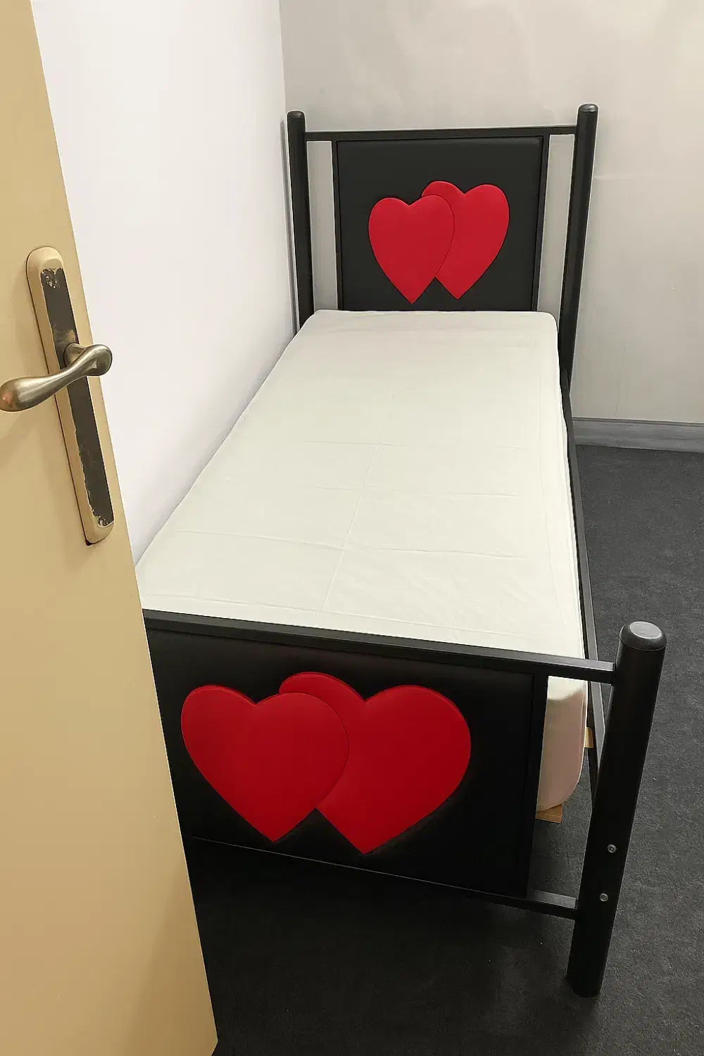 تخت یک نفره|تخت و سرویس خواب|بوشهر, |دیوار