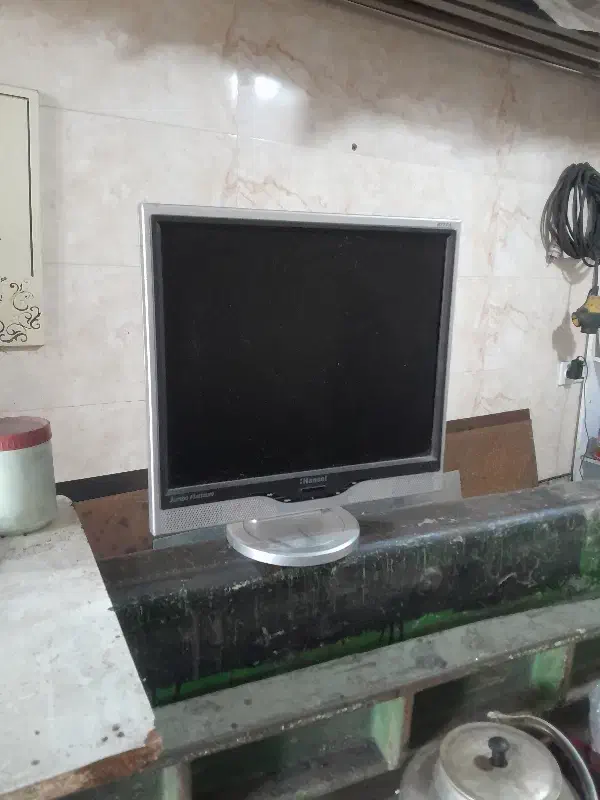 مانیتور|قطعات و لوازم جانبی رایانه|رباط‌کریم, رباط‌کریم|دیوار